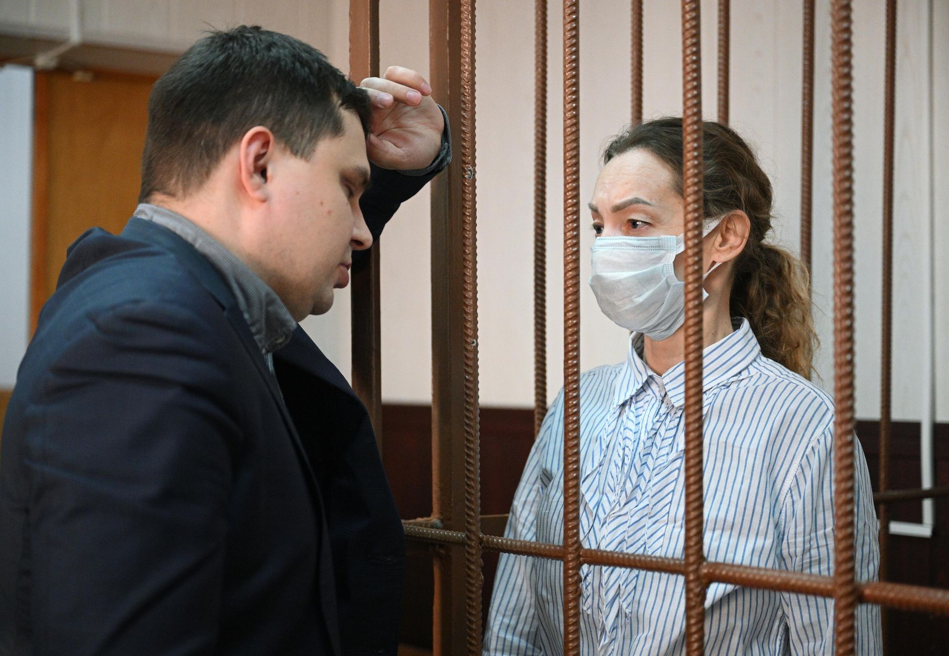 Фигурант уголовного дела о мошенничестве с квартирой певицы Ларисы Долиной Анжела Цырульникова на заседании Таганского суда Москвы - РИА Новости, 1920, 09.12.2025