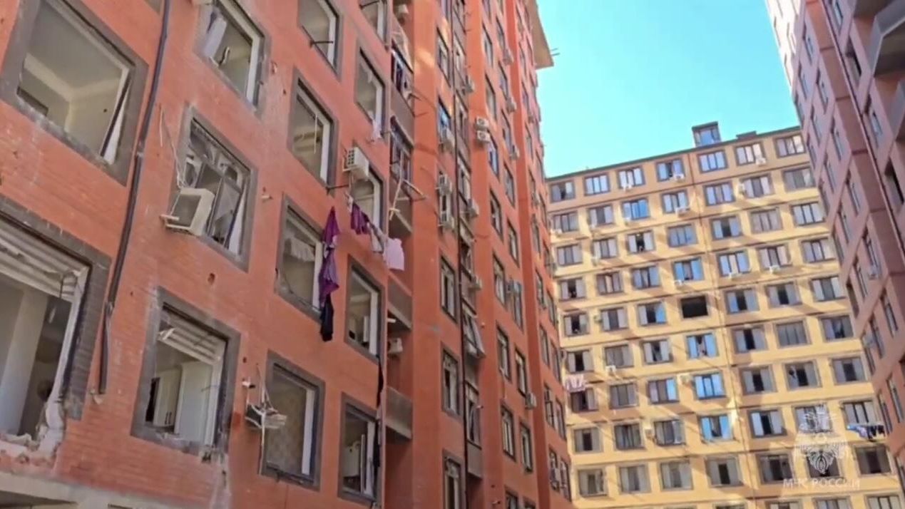 Последствия взрыва газа в многоквартирном доме в Махачкале Последствия взрыва газа в многоквартирном доме в Махачкале - РИА Новости, 1920, 25.03.2025