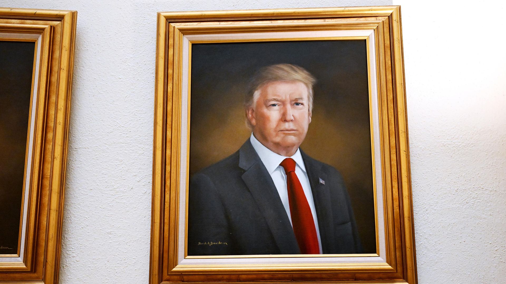 Портрет президента США Дональда Трампа в здании законодательного органа штата Колорадо в Денвере. 24 марта 2025 Портрет президента США Дональда Трампа в здании законодательного органа штата Колорадо в Денвере. 24 марта 2025 - РИА Новости, 1920, 24.03.2025