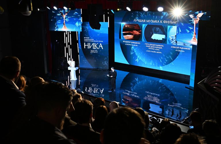 38-я церемония вручения кинематографической премии Ника в театре Маска 38-я церемония вручения кинематографической премии Ника в театре Маска