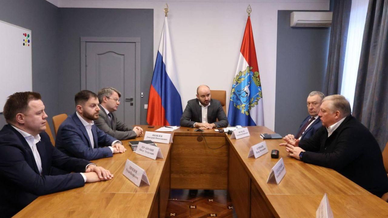 Губернатор Самарской области Вячеслав Федорищев встретился с Крыльями Советов Губернатор Самарской области Вячеслав Федорищев встретился с Крыльями Советов - РИА Новости, 1920, 25.03.2025