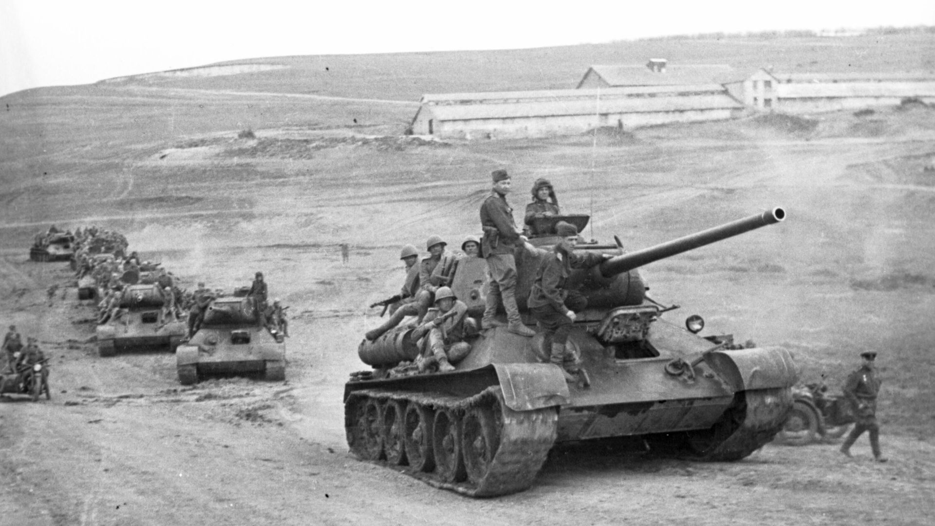 Советские танки Т-34-85 Советские танки Т-34-85 - РИА Новости, 1920, 09.04.2025