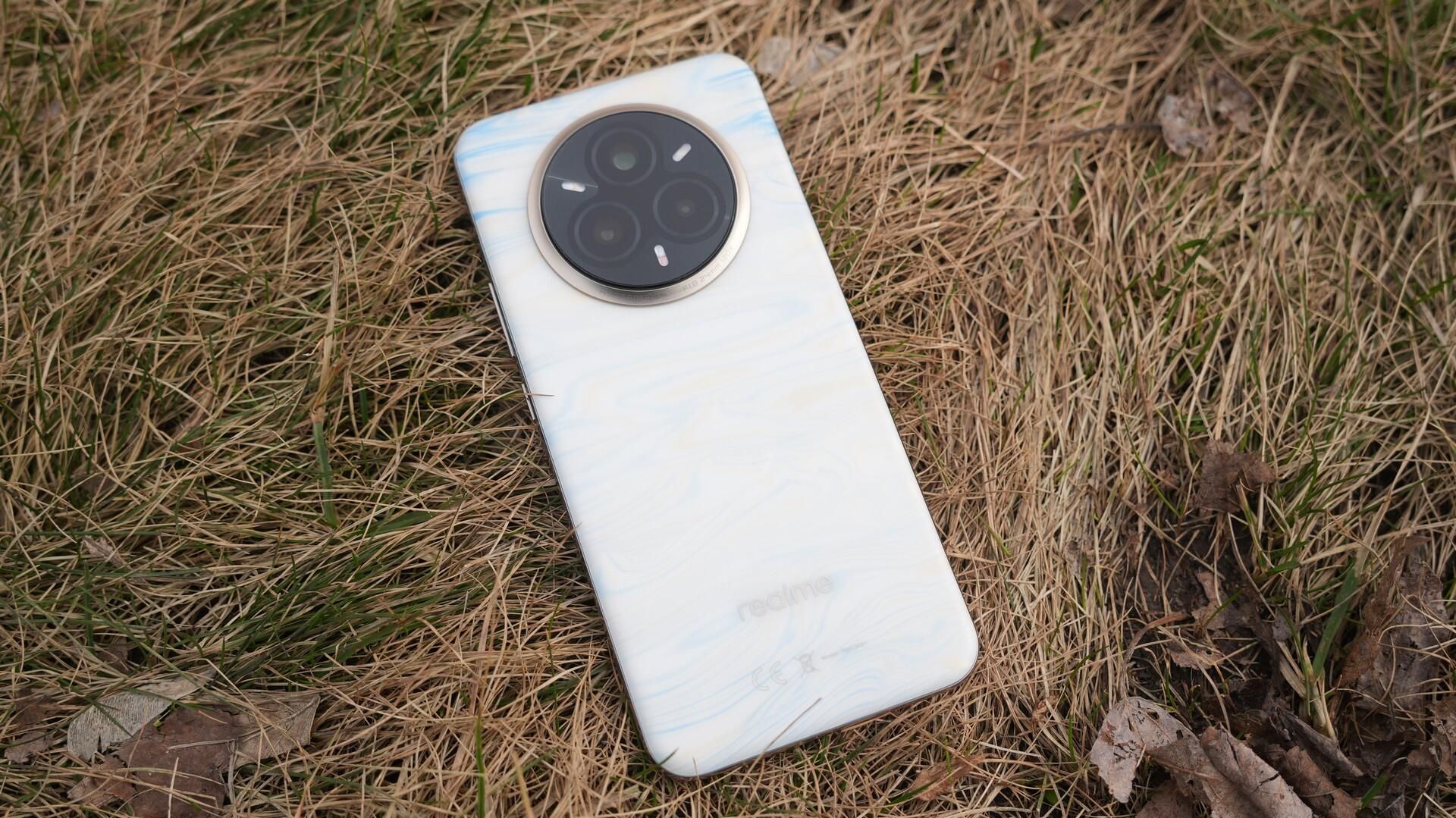 Смартфон Realme 14 Pro+ - РИА Новости, 1920, 25.03.2025