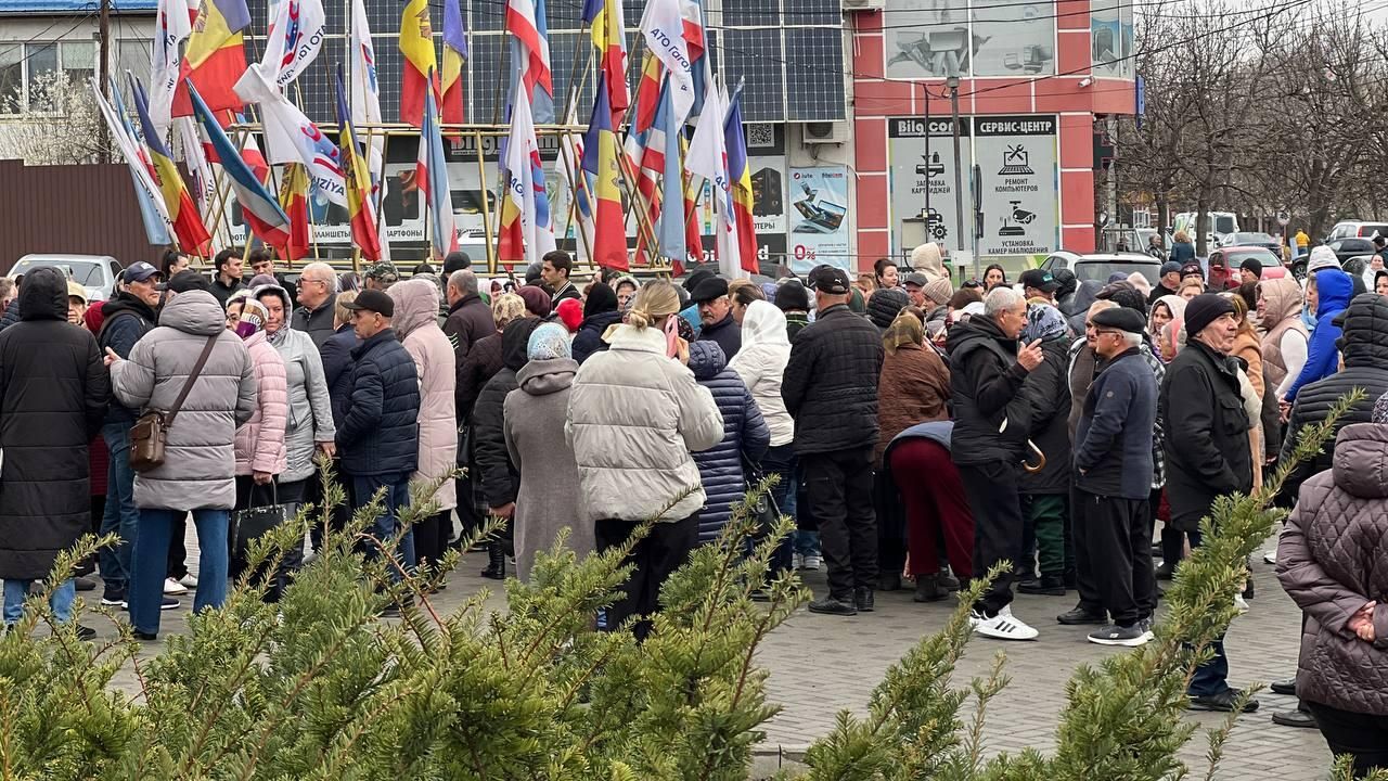 Акция протеста против задержания Евгении Гуцул в Комрате Акция протеста против задержания Евгении Гуцул в Комрате - РИА Новости, 1920, 26.03.2025