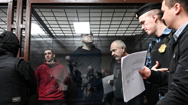 Участники украинского подразделения Азов (признан террористическим и запрещен в РФ) на оглашении приговора в Южном окружном военном суде. 26 марта 2025