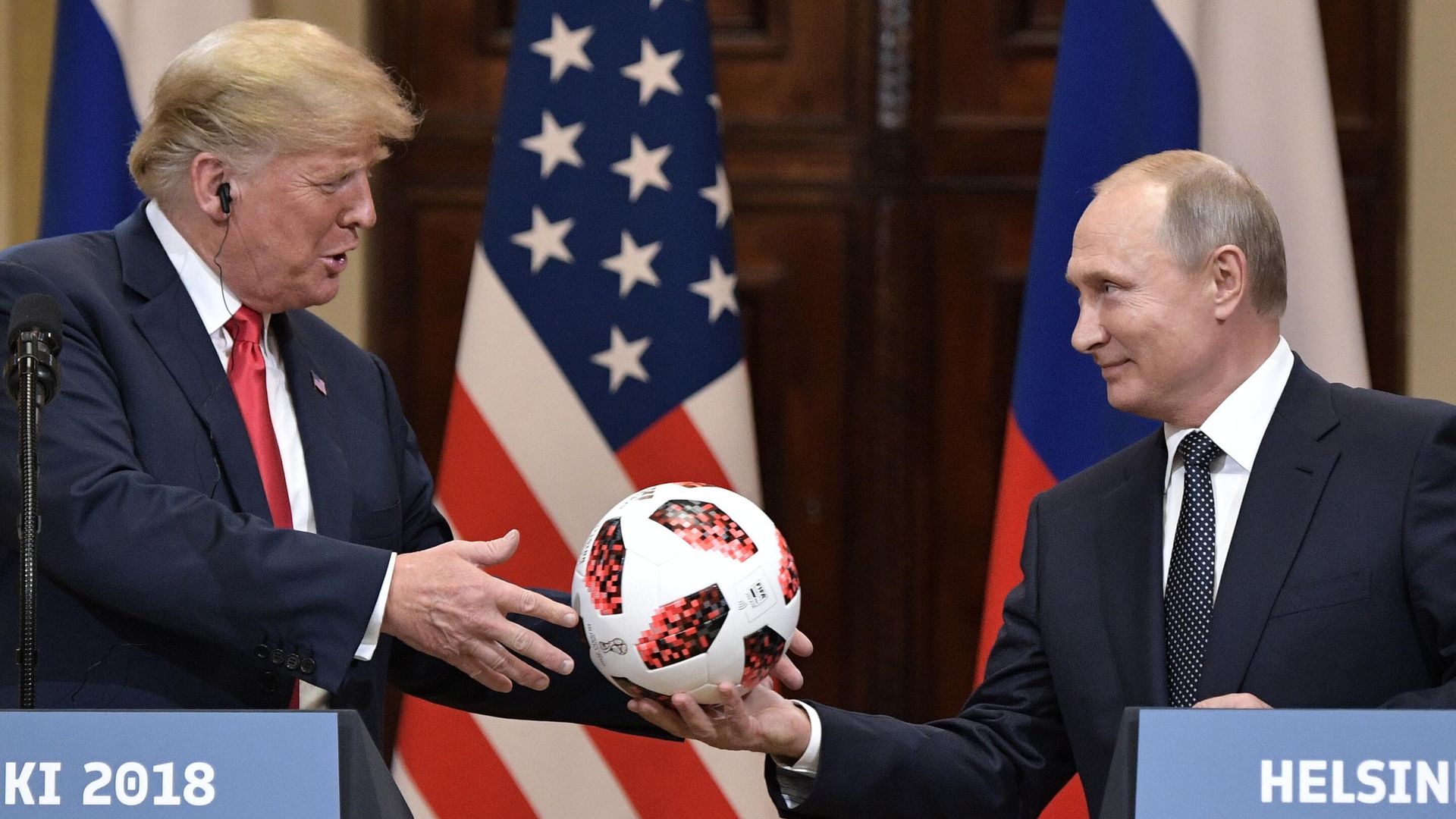 Владимир Путин и Дональд Трамп Владимир Путин и Дональд Трамп - РИА Новости, 1920, 11.08.2025