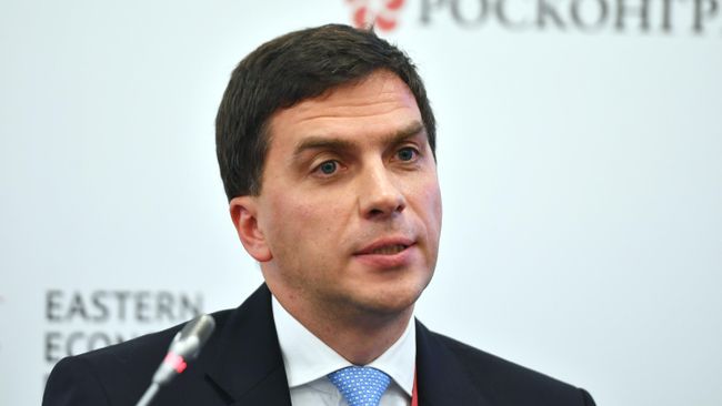 Максим Басов