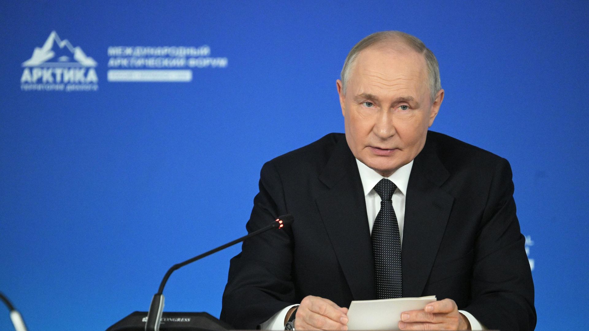 Президент России Владимир Путин на совещании по вопросам развития Арктической зоны Российской Федерации и Арктического транспортного коридора Президент России Владимир Путин на совещании по вопросам развития Арктической зоны Российской Федерации и Арктического транспортного коридора - РИА Новости, 1920, 27.03.2025