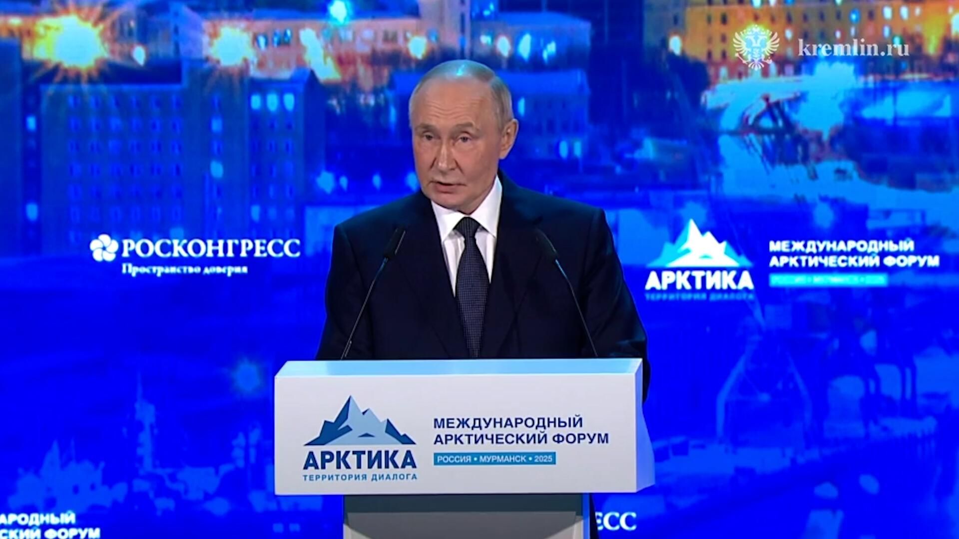 Путин: Россия никогда никому не угрожала в Арктике Путин: Россия никогда никому не угрожала в Арктике - РИА Новости, 1920, 27.03.2025