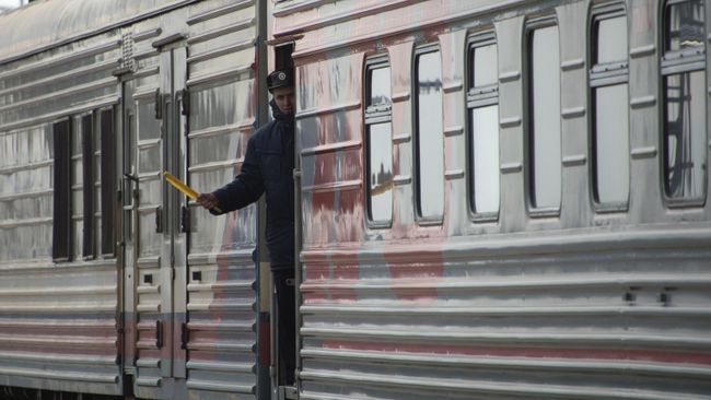 Проводник пассажирского поезда Новосибирск-Адлер
