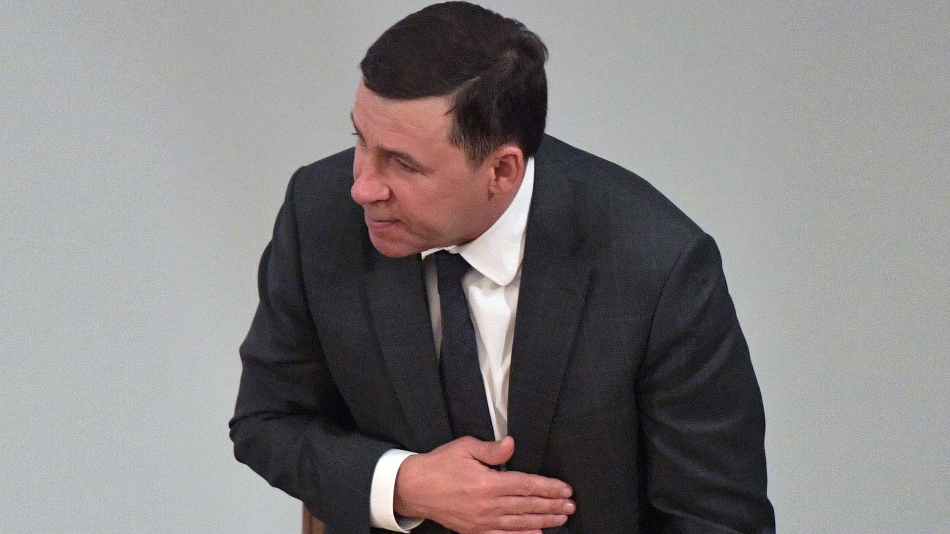 Бывший губернатор Свердловской области Евгений Куйвашев на церемонии представления врио губернатора Свердловской области Дениса Паслера в Екатеринбурге Бывший губернатор Свердловской области Евгений Куйвашев на церемонии представления врио губернатора Свердловской области Дениса Паслера в Екатеринбурге - РИА Новости, 1920, 28.03.2025