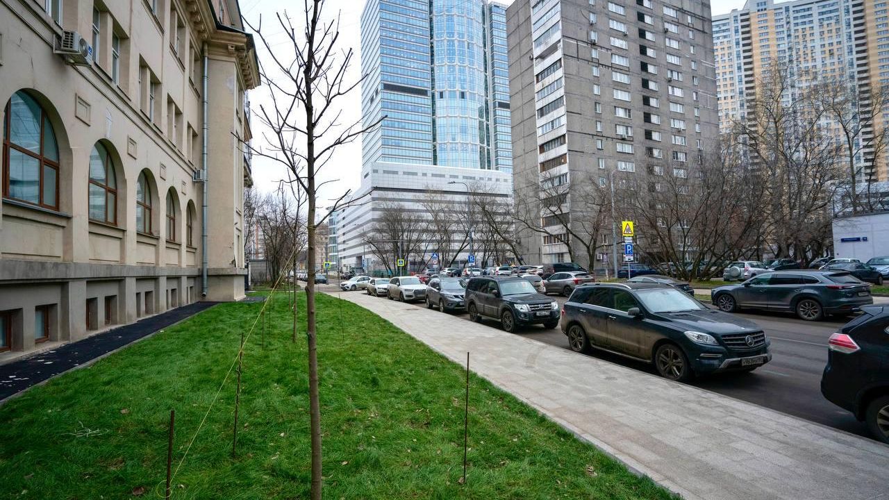 Первый этап благоустройства возле горвокзала Беговая выполнили на севере Москвы Первый этап благоустройства возле горвокзала Беговая выполнили на севере Москвы - РИА Новости, 1920, 31.03.2025