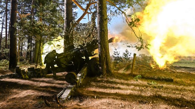 Боевая работа пушки-гаубицы Д-20