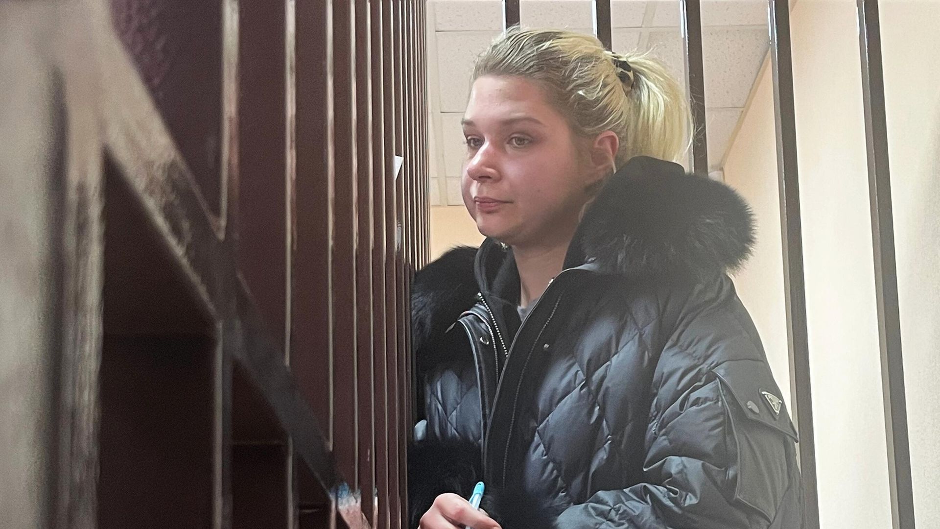 Внучка убитого экс-мэра Виктора Тархова Екатерина во время заседания Самарского областного суда - РИА Новости, 1920, 01.10.2025
