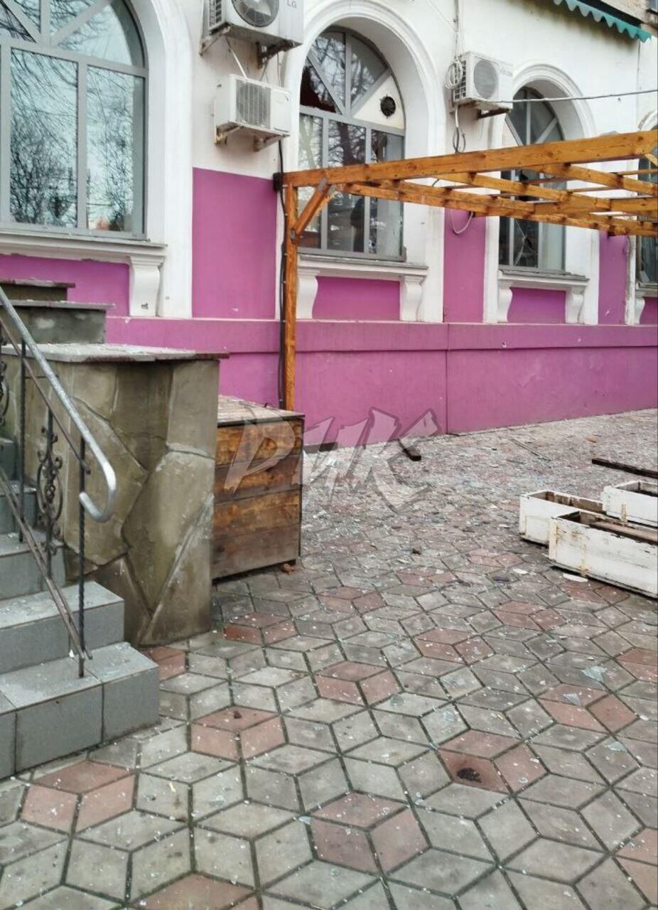 Последствия обстрела со стороны ВСУ центра Горловки Последствия обстрела со стороны ВСУ центра Горловки - РИА Новости, 1920, 01.04.2025