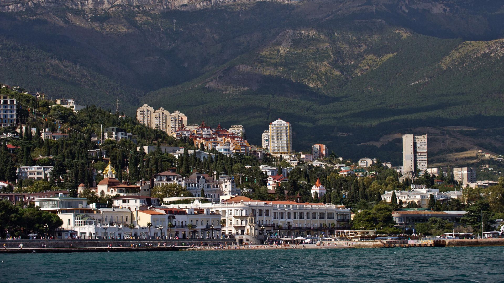 Вид на Ялту со стороны Черного моря - РИА Новости, 1920, 23.07.2026
