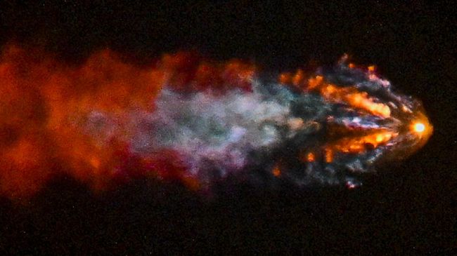 Запуск Falcon 9 с миссией Fram2 во Флориде. 31 марта 2025