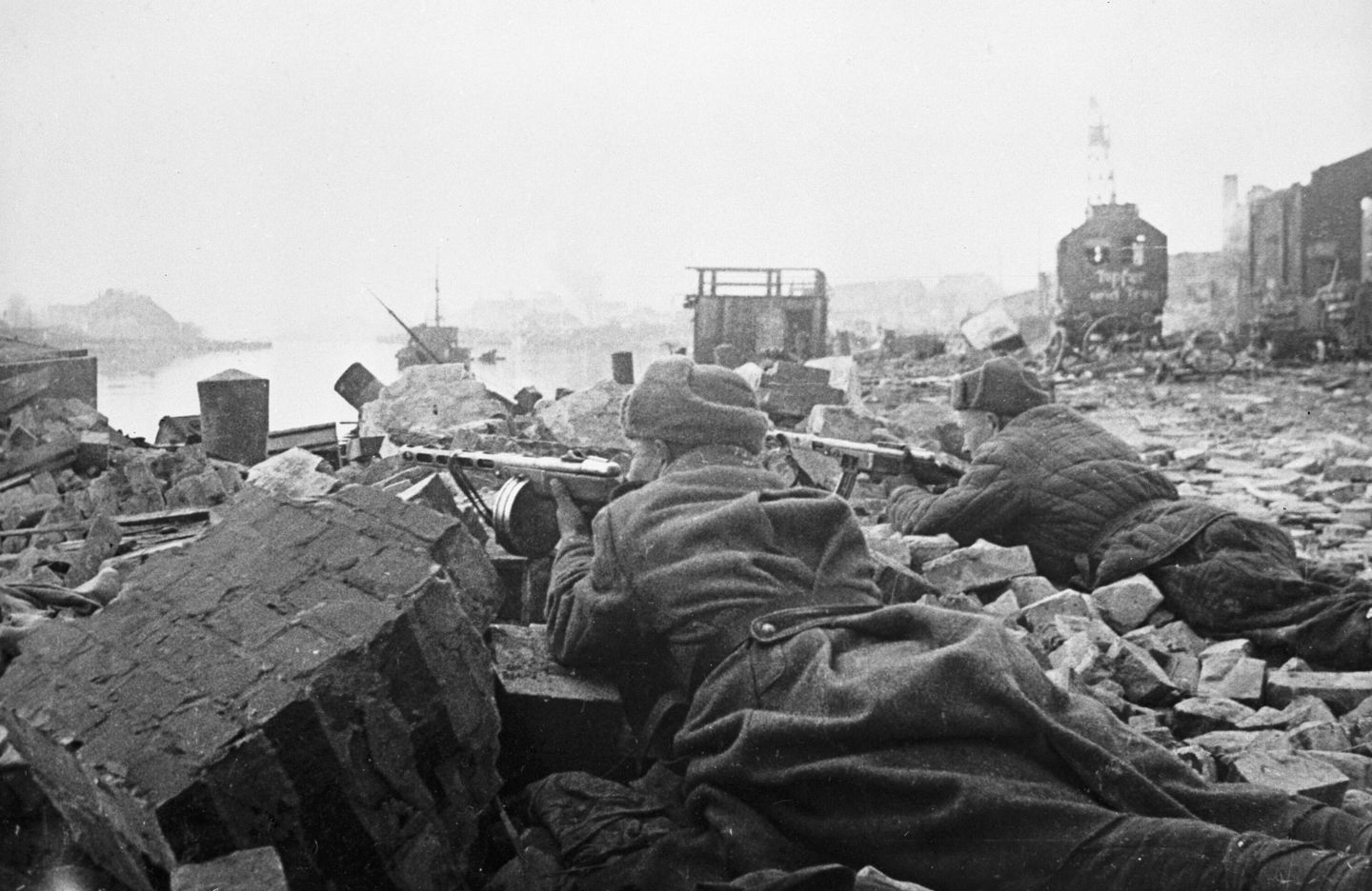 Великая Отечественная война 1941-1945 гг. Кенигсбергская наступательная операция. 3-й Белорусский фронт. Штурм Кенигсберга. Великая Отечественная война 1941-1945 гг. Кенигсбергская наступательная операция. 3-й Белорусский фронт. Штурм Кенигсберга.