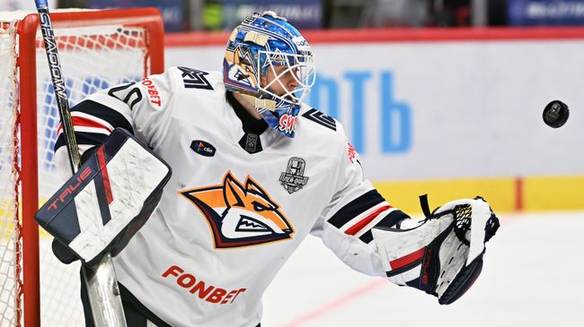 Вратарь Александр Смолин 