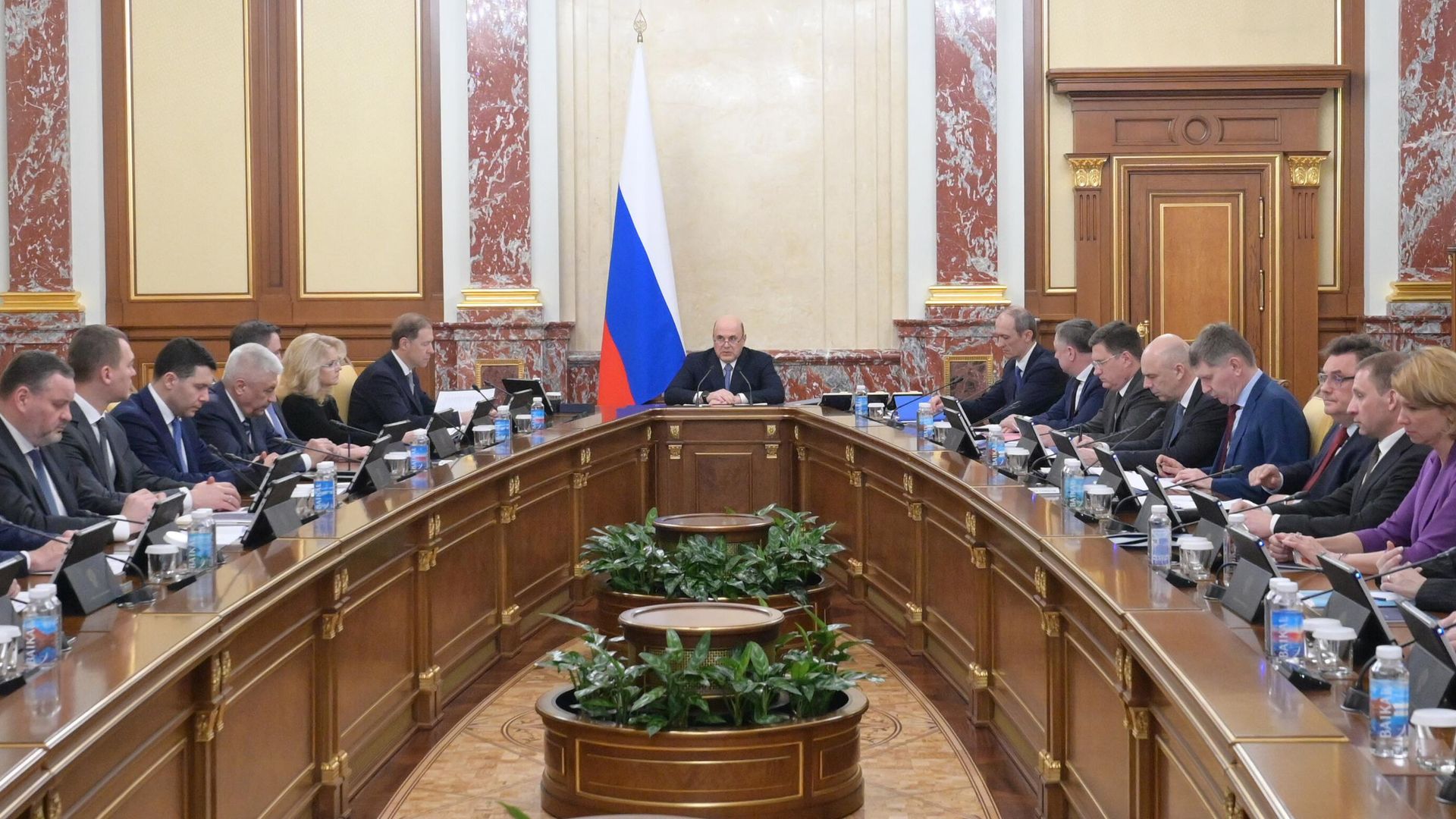 Председатель правительства РФ Михаил Мишустин проводит заседание кабинета министров РФ Председатель правительства РФ Михаил Мишустин проводит заседание кабинета министров РФ - РИА Новости, 1920, 22.05.2025