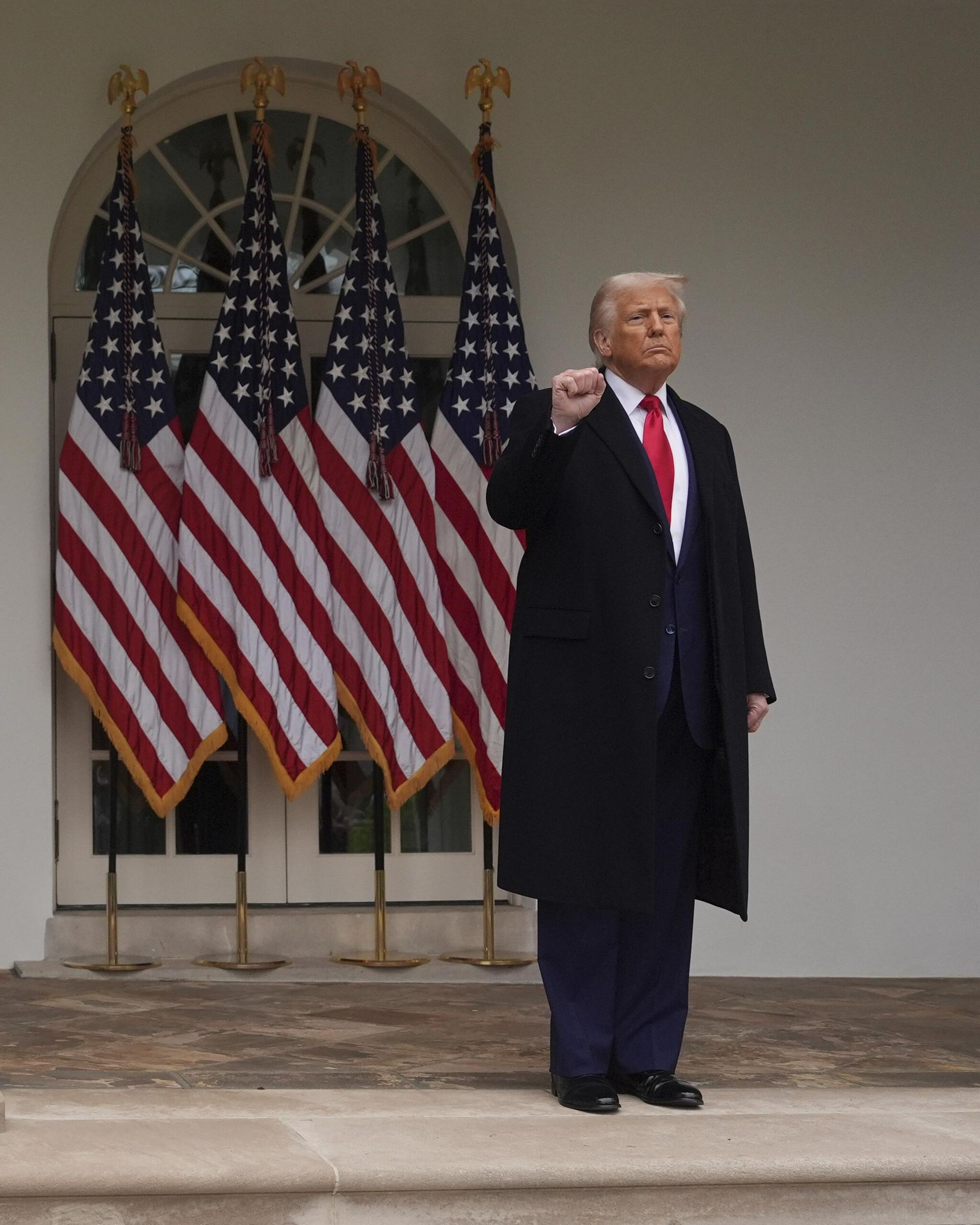 Президент США Дональд Трамп в Розовом саду Белого дома после подписания указа о введении взаимных пошлин на импорт - РИА Новости, 1920, 03.04.2025
