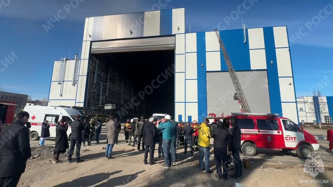 Пожар в здании Онежского судостроительного - судоремонтного завода в Петрозаводске. Кадр видео Пожар в здании Онежского судостроительного - судоремонтного завода в Петрозаводске. Кадр видео - РИА Новости, 1920, 03.04.2025