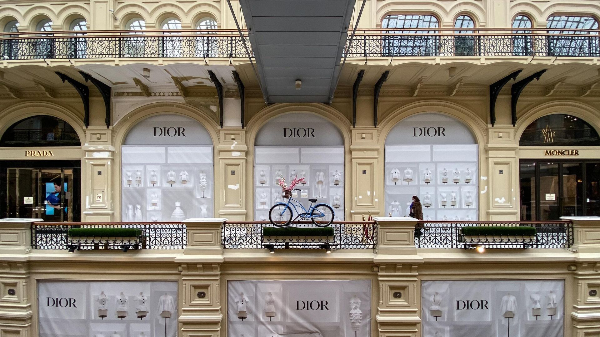 Закрытый магазин Dior в ГУМе Закрытый магазин Dior в ГУМе - РИА Новости, 1920, 03.04.2025