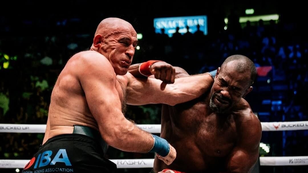 Алексей Олейник на турнире BKFC в Дубае Алексей Олейник на турнире BKFC в Дубае - РИА Новости, 1920, 16.12.2025