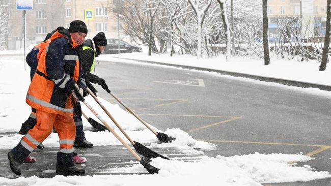 Снег в Москве