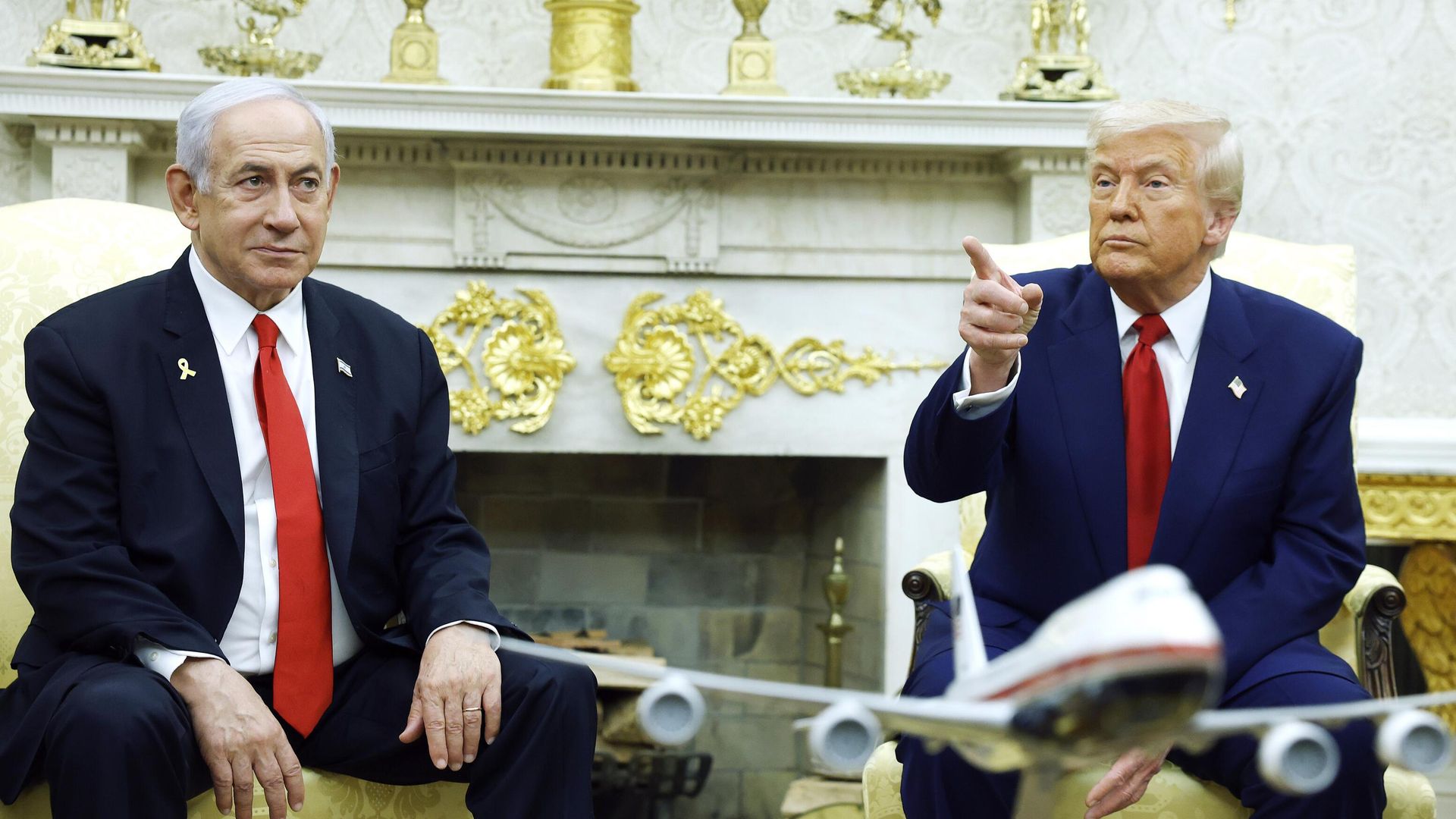 Президент США Дональд Трамп и премьер-министр Израиля Биньямин Нетаньяху во время встречи - РИА Новости, 1920, 07.04.2025
