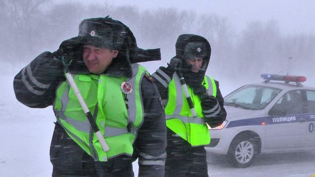 Водителей призвали быть осторожными в условиях апрельского снегопада Водителей призвали быть осторожными в условиях апрельского снегопада