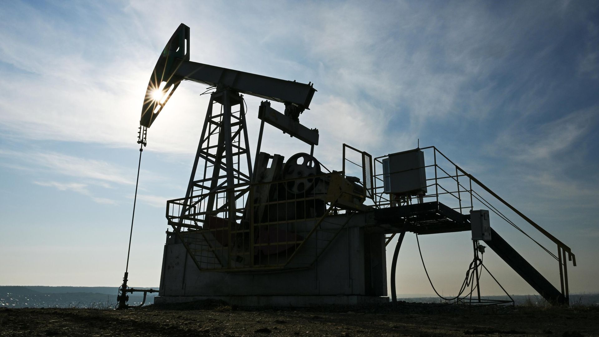 Добыча нефти Добыча нефти - РИА Новости, 1920, 13.03.2026