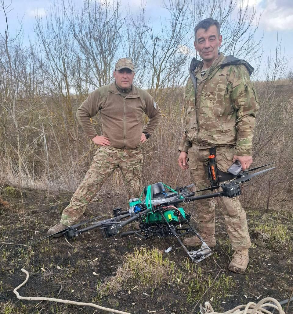 Штурмовики 22-го мотострелкового полка захватили два украинских дрона Баба-Яга при зачистке курского Гуево Штурмовики 22-го мотострелкового полка захватили два украинских дрона Баба-Яга при зачистке курского Гуево - РИА Новости, 1920, 09.04.2025