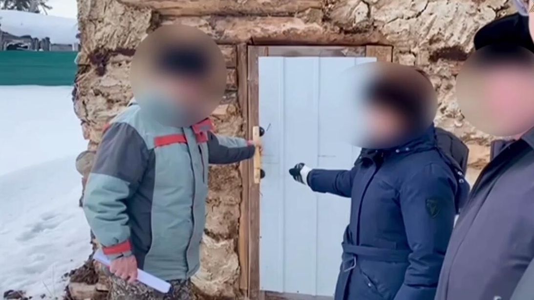 Следственные действия по делу об использовании рабского труда в якутском селе Кюндядя Нюрбинского района - РИА Новости, 1920, 09.04.2025