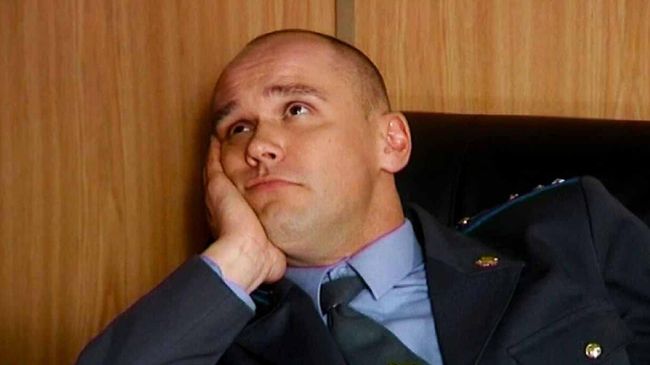 Актер Максим Аверин в сериале Глухарь Актер Максим Аверин в сериале Глухарь