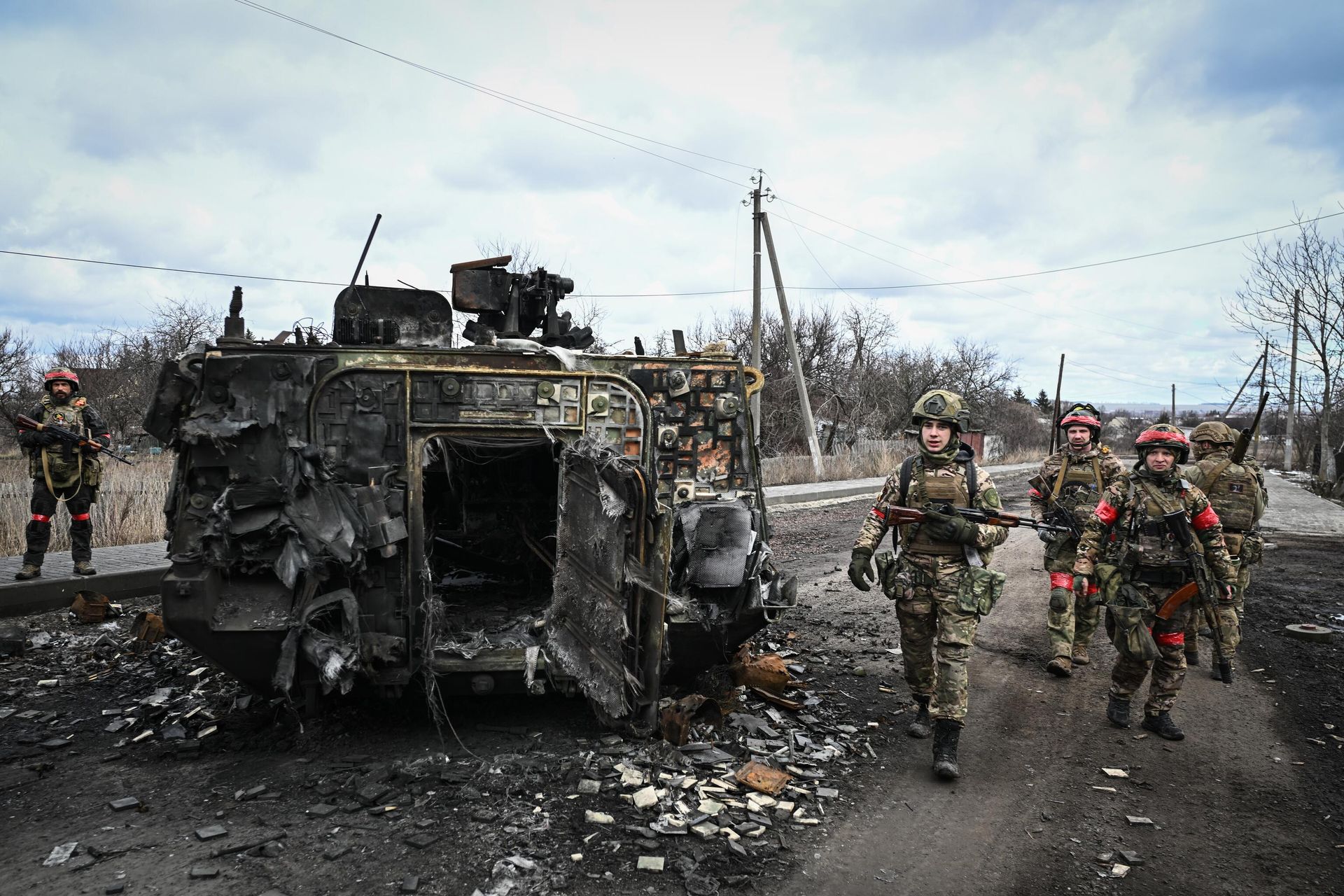 Военнослужащие ВС России в Курской области Военнослужащие ВС России в Курской области - РИА Новости, 1920, 29.04.2025