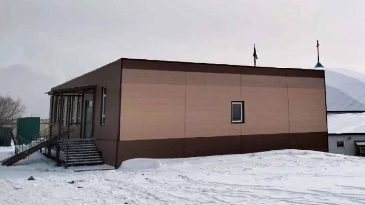 Здание, незаконно построенное мигрантами в Петропавловске-Камчатском Здание, незаконно построенное мигрантами в Петропавловске-Камчатском - РИА Новости, 1920, 14.04.2025