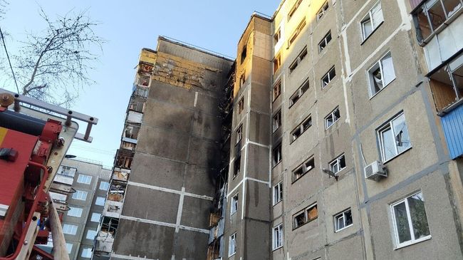 Последствия атаки ВСУ по жилым домам на улице Орловская в Курске