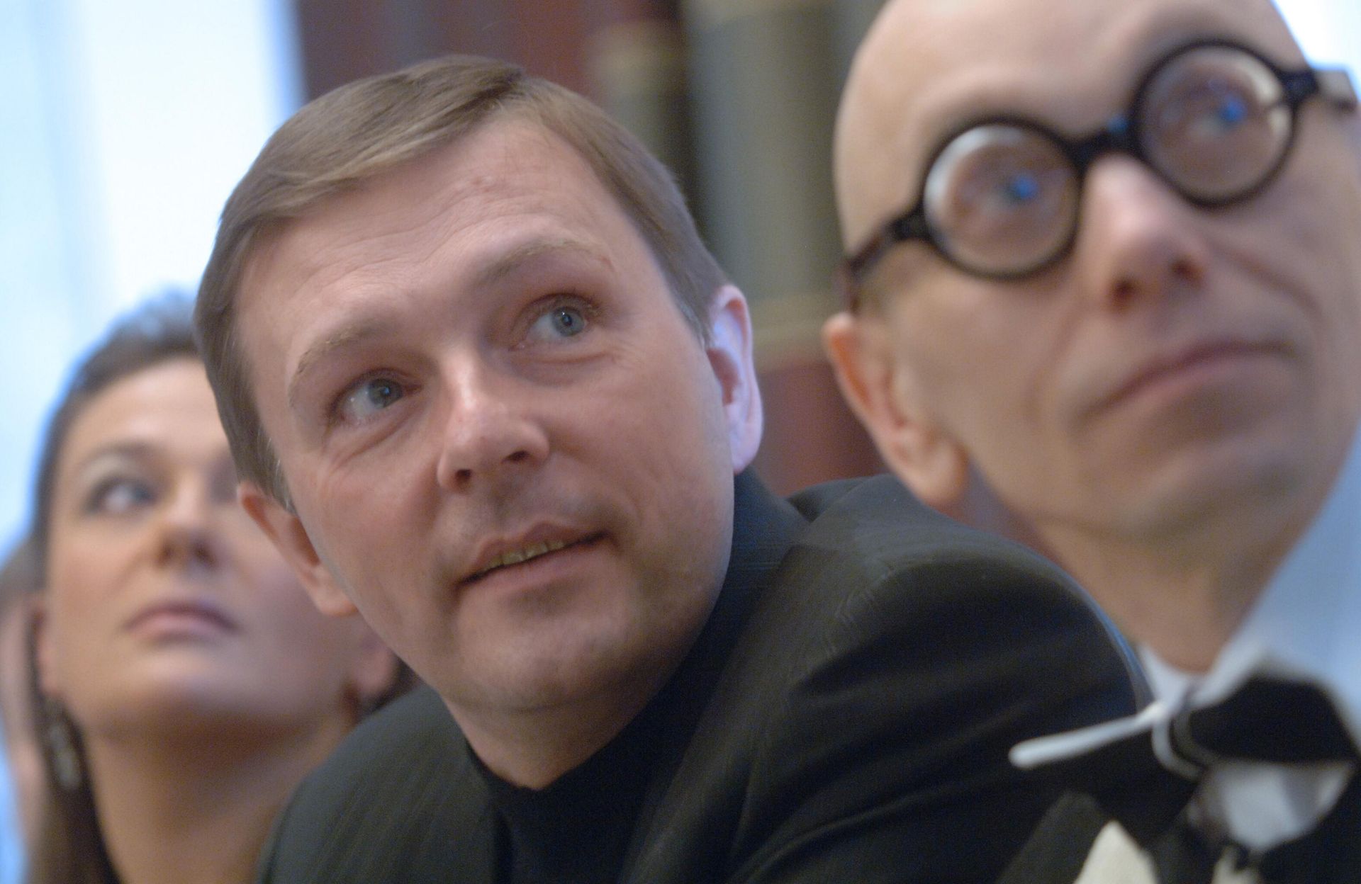 Актеры Анвар Либабов, Алексей Нилов, Анастасия Мельникова во время пресс-конференции в Марриотт-Гранд-отеле, посвященной премьере на НТВ многосерийного художественного фильма Литейный, 4 - РИА Новости, 1920, 16.04.2025