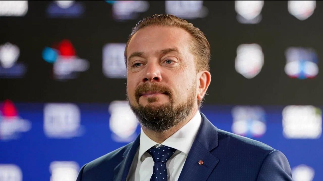 Директор фонда Росконгресс Александр Стуглев Директор фонда Росконгресс Александр Стуглев - РИА Новости, 1920, 18.04.2025