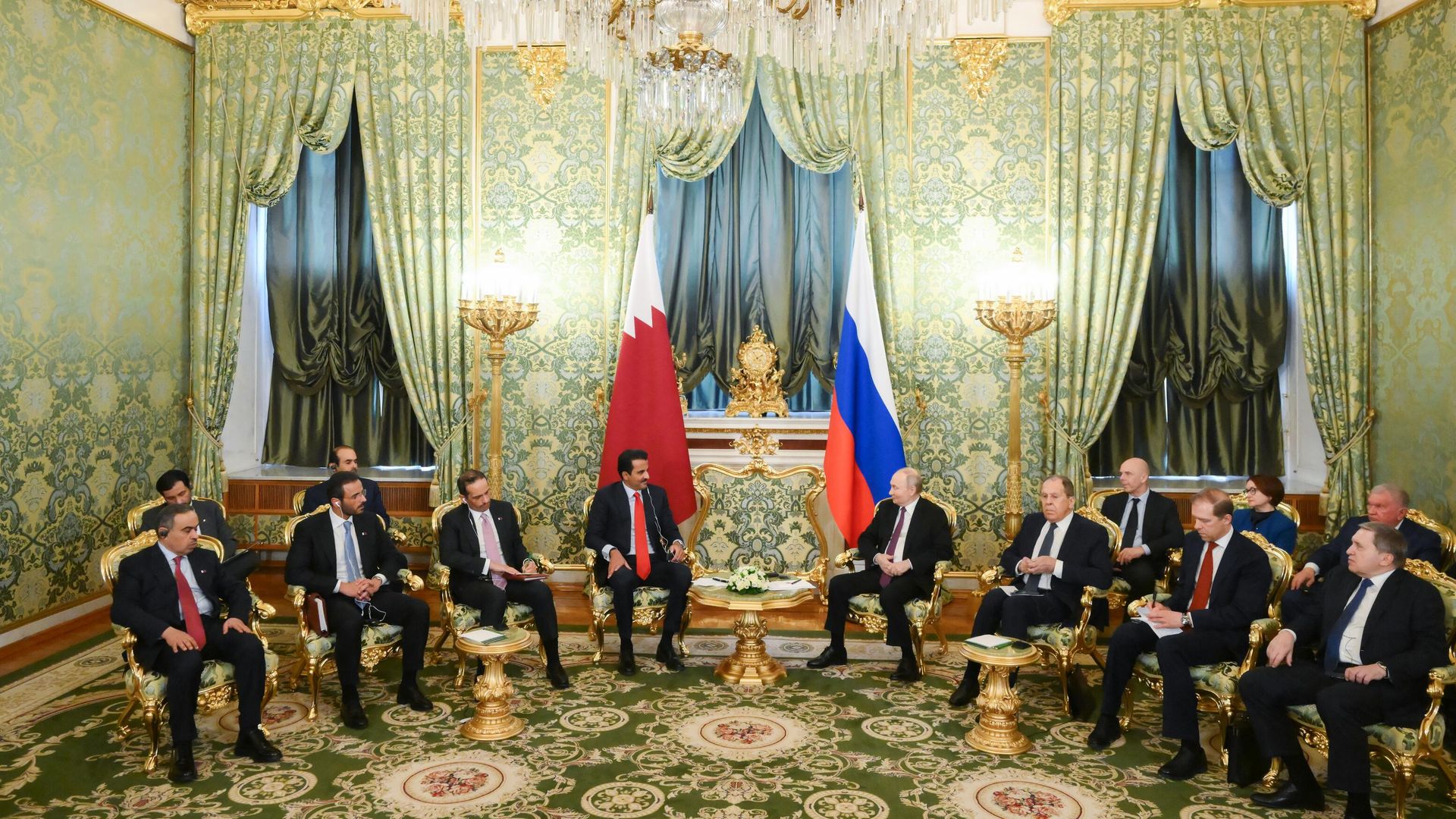 Владимир Путин и эмир Катара Тамим бен Хамад Аль Тани во время встречи в Москве Владимир Путин и эмир Катара Тамим бен Хамад Аль Тани во время встречи в Москве - РИА Новости, 1920, 17.04.2025