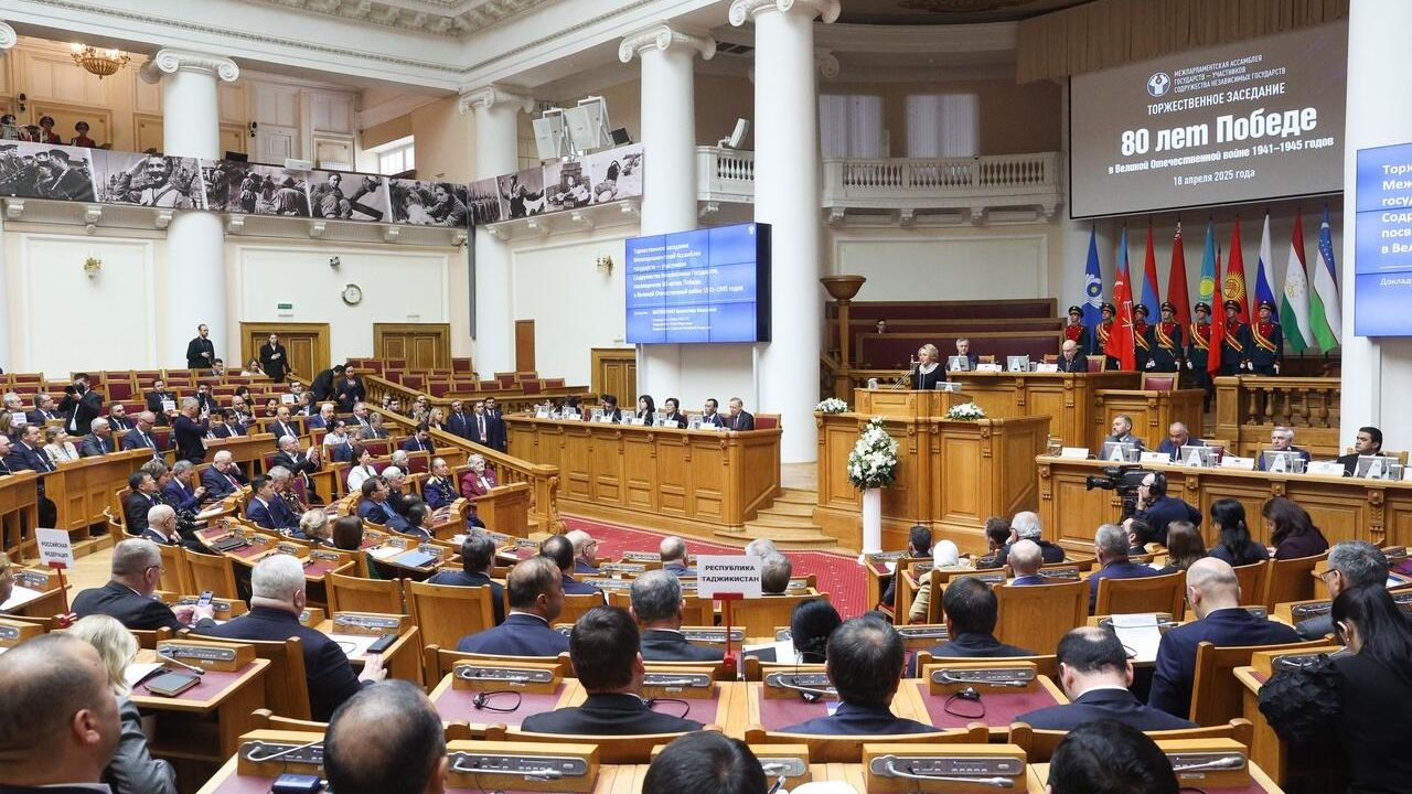 Cпикер Совета Федерации Валентина Матвиенко на торжественном заседании МПА СНГ Cпикер Совета Федерации Валентина Матвиенко на торжественном заседании МПА СНГ - РИА Новости, 1920, 18.04.2025