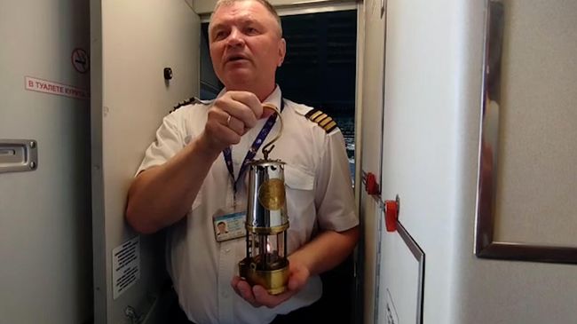 Бортников: Благодатный огонь доставят в Москву на самолете, перевозящем космонавтов