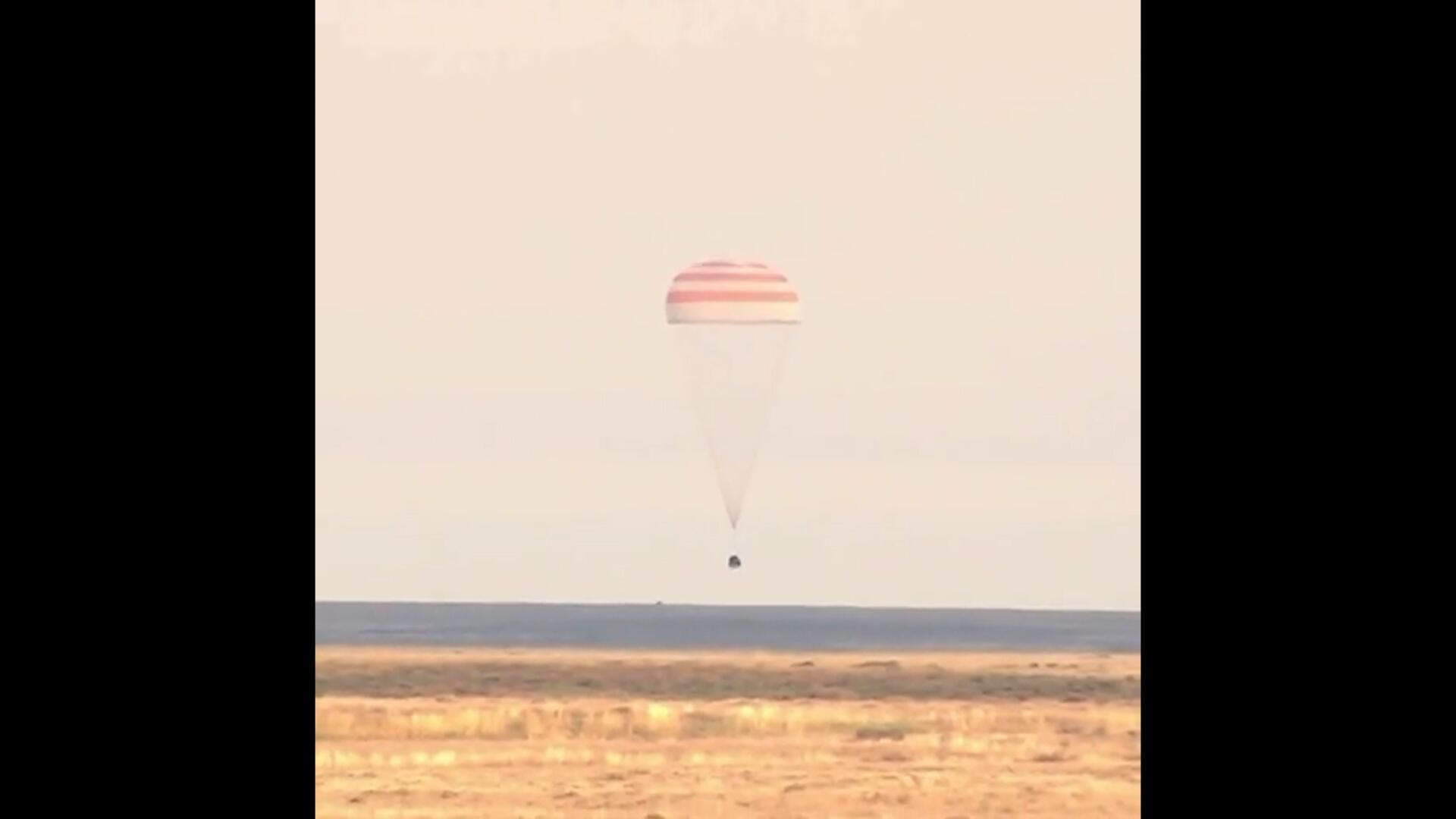 Возвращение на Землю корабля Союз МС-26 Возвращение на Землю корабля Союз МС-26 - РИА Новости, 1920, 20.04.2025
