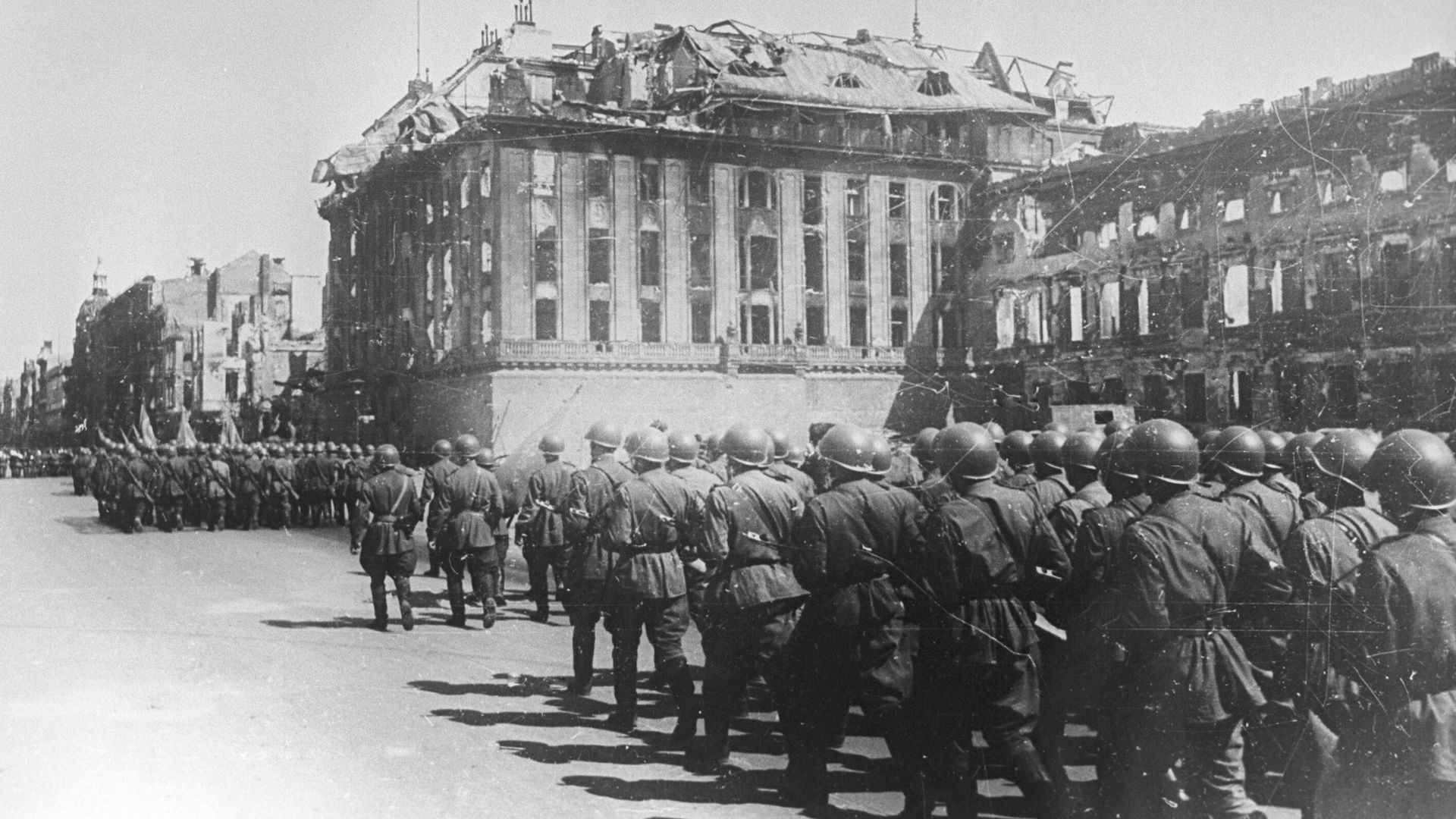 Великая Отечественная война 1941-1945 годов. Берлинская наступательная операция Великая Отечественная война 1941-1945 годов. Берлинская наступательная операция - РИА Новости, 1920, 01.05.2025