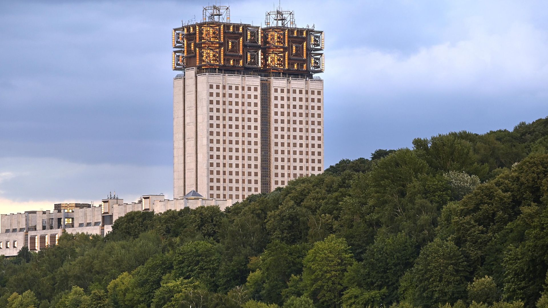 Вид на здание президиума Российской академии наук (РАН) на Ленинском проспекте с Москва-реки Вид на здание президиума Российской академии наук (РАН) на Ленинском проспекте с Москва-реки - РИА Новости, 1920, 06.09.2026