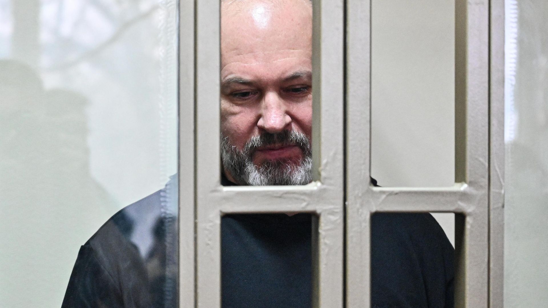Бывший заместитель губернатора Ростовской области Виталий Кушнарев в суде - РИА Новости, 1920, 12.11.2025