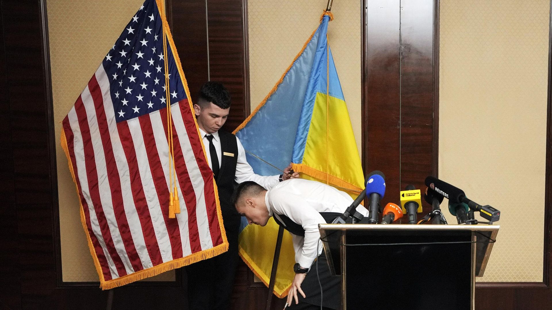 Флаги США и Украины Флаги США и Украины - РИА Новости, 1920, 11.12.2025