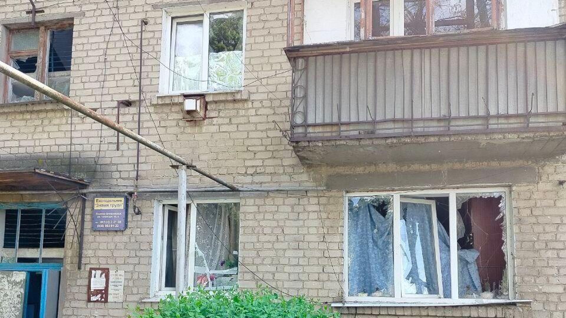 Последствия атаки дронов ВСУ на Каменку-Днепровскую Последствия атаки дронов ВСУ на Каменку-Днепровскую - РИА Новости, 1920, 23.04.2025