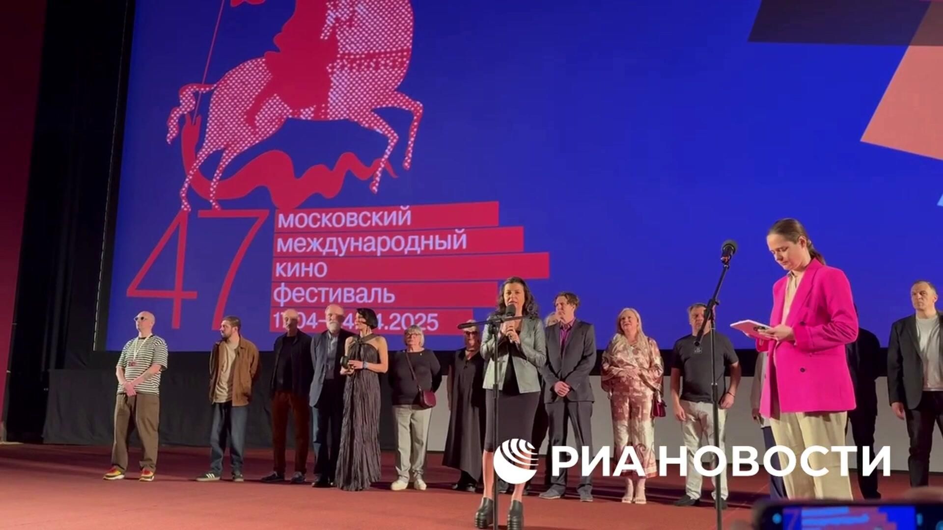 Презентация фильма Тиграна Кеосаяна Семь дней Петра Семеныча Презентация фильма Тиграна Кеосаяна Семь дней Петра Семеныча - РИА Новости, 1920, 23.04.2025